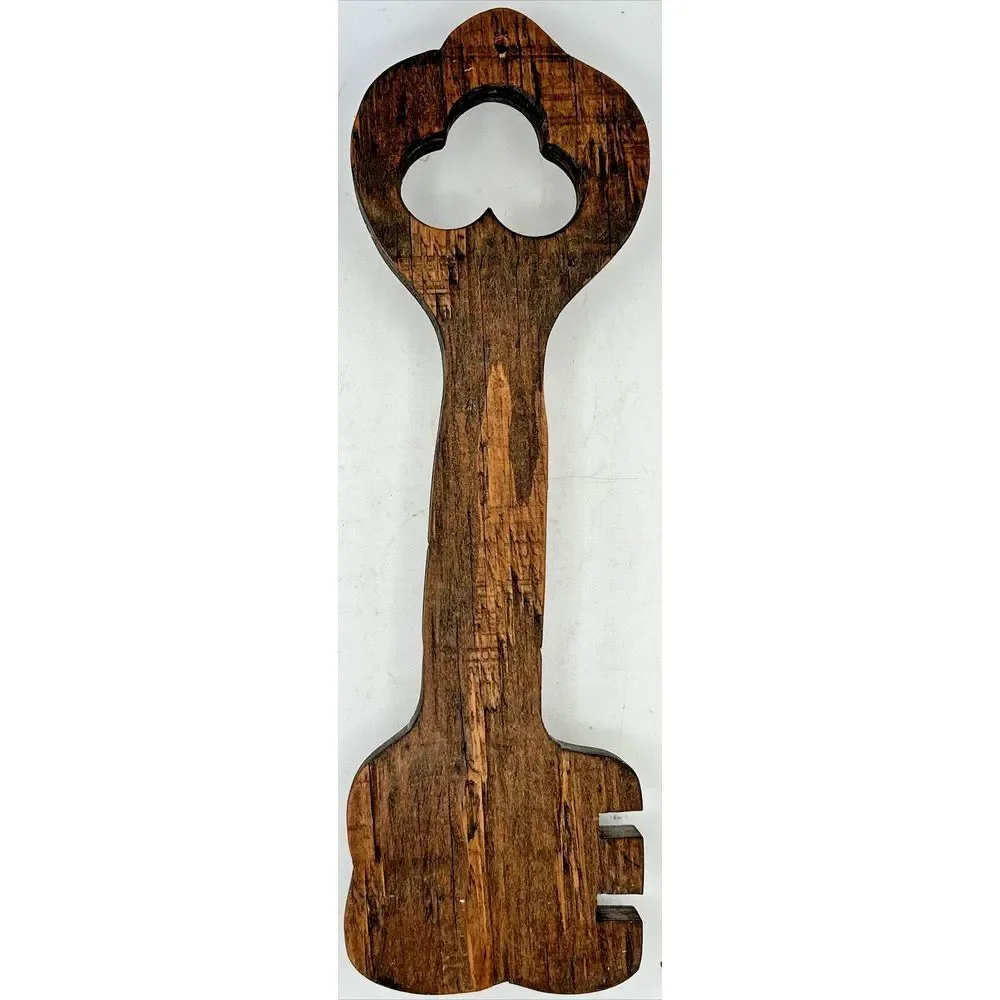 Vtg Wooden Skeleton Key Holder Shaped Wall Hanging 8 Hooks Primitive Cottage MCM